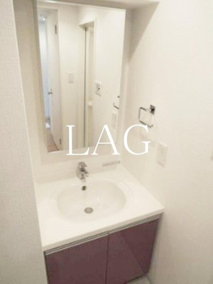 【洗面所】 | オリーブ三田 | 洗面台です。