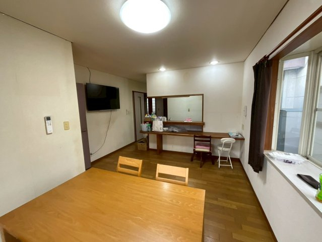 菱町2丁目戸建ての居間・リビング