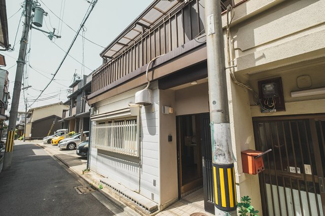 西ノ京左馬寮町の外観
