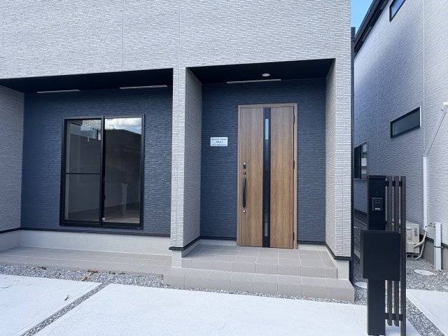 【その他】 | 築浅外人住宅　高利回り　月額２３万円で賃貸中　