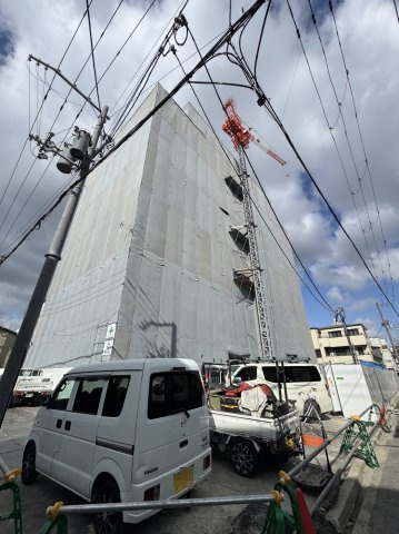 AND TERRACE 文の里