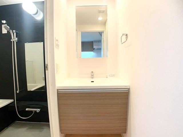 Ｌａ　Ｄｏｕｃｅｕｒ巣鴨の洗面所