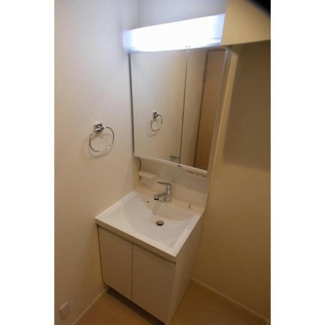 レジデンス西尾久の洗面所