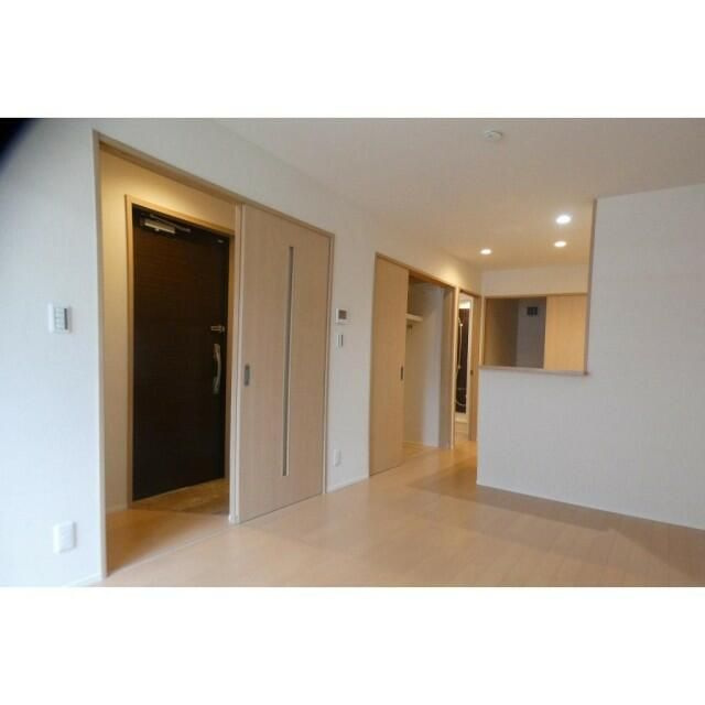 レジデンス西尾久の居間・リビング