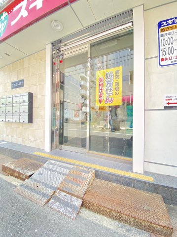 ヴィオレ茨木のエントランス