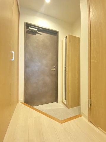 ヴィオレ茨木の玄関