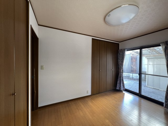 美咲町打穴中　３LDK＋S　戸建借家の洋室|6畳