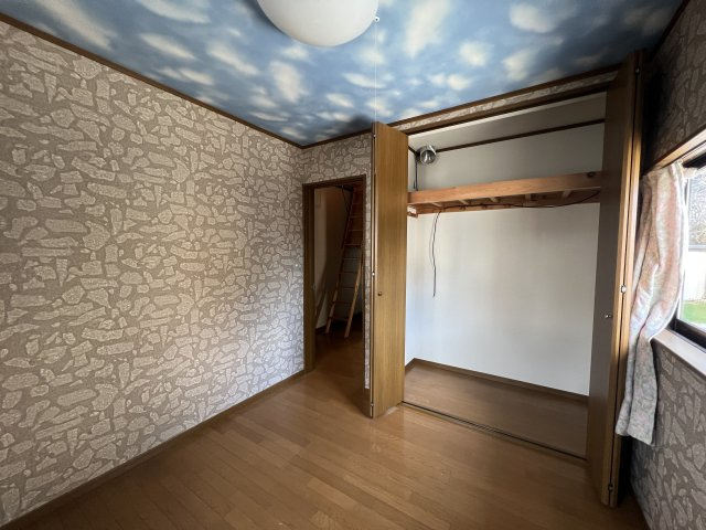 美咲町打穴中　３LDK＋S　戸建借家の内装|4.5畳