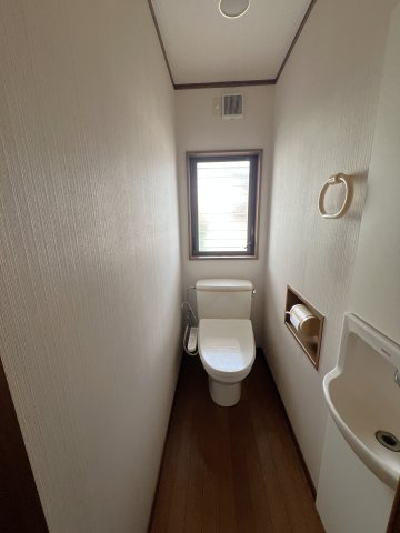 美咲町打穴中　３LDK＋S　戸建借家のトイレ