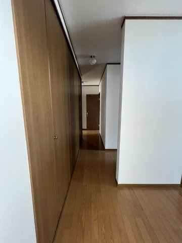 美咲町打穴中　３LDK＋S　戸建借家の内装