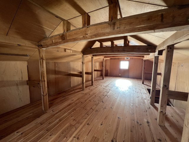 美咲町打穴中　３LDK＋S　戸建借家の内装|2階収納