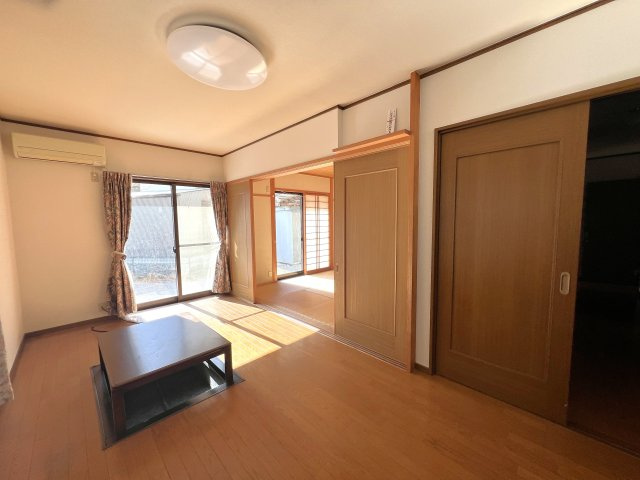 美咲町打穴中　３LDK＋S　戸建借家の居間・リビング