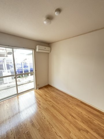 リュエル金沢文庫の洋室|広々とした洋室です