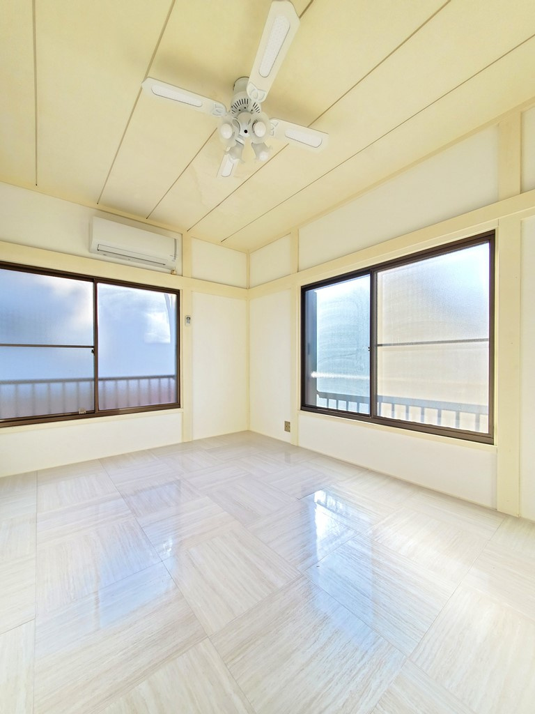 ヴィステリア・コート