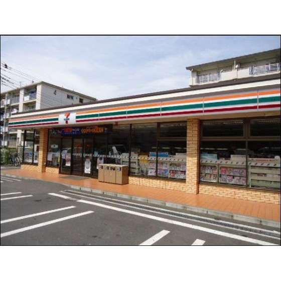 富士ハウスの周辺|コンビニ「セブンイレブン三鷹大沢1丁目店まで498ｍ」