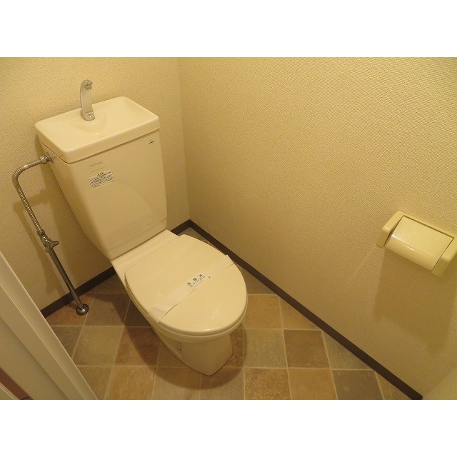 三桃マンションのトイレ|同間取り別部屋の写真です