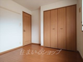 広島市安佐北区小河原町のアパートの寝室|クローゼットあり