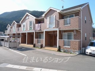 広島市安佐北区小河原町のアパートの駐車場