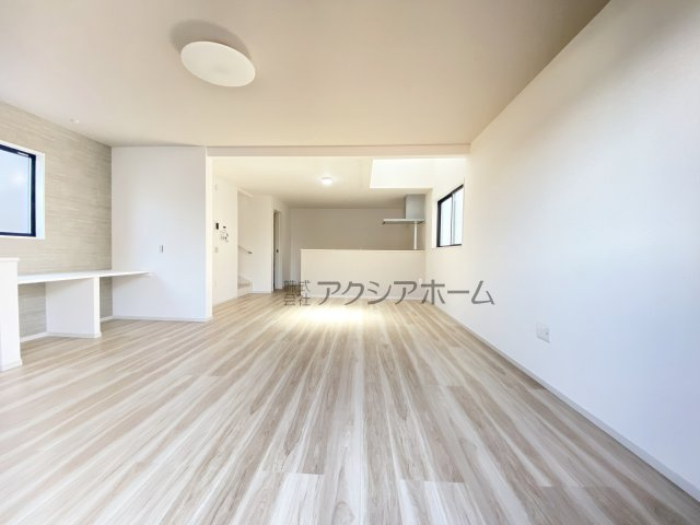 所沢市南住吉・全2棟　新築一戸建　1号棟　～3階建～の内装