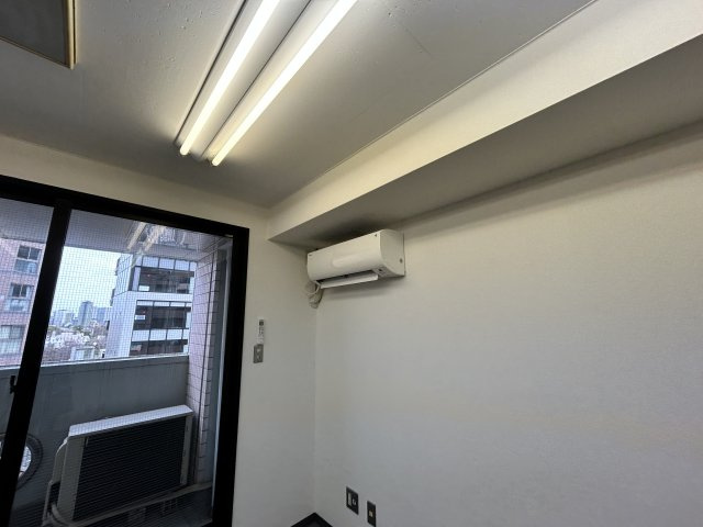 南青山骨董通りユニオンビルのバルコニー