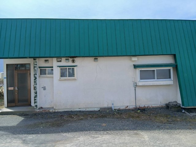 武佐に200万円で叶える理想の拠点！16mのワイドな間口が魅力の整形地の外観|幅員7m道路で除雪も安心。16m間口の広々72坪整形地