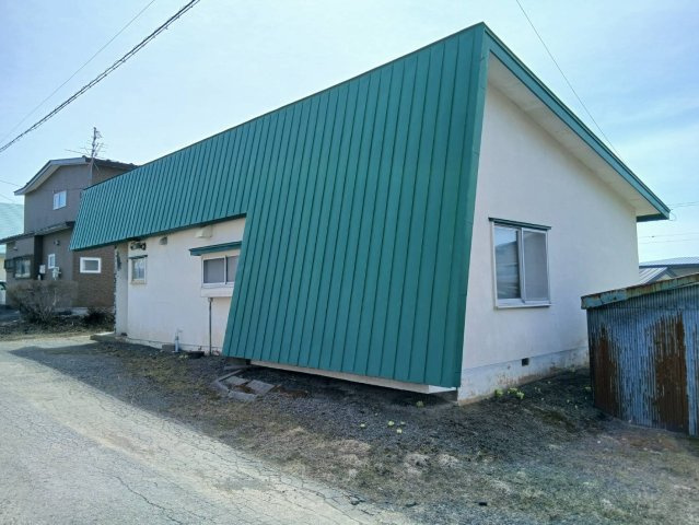 武佐に200万円で叶える理想の拠点！16mのワイドな間口が魅力の整形地の周辺|バス停5分、16mの広い間口で自由なプランを