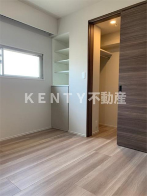 【その他】 | プライマル蒲田 | 広くて明るい寝室