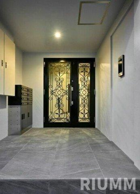 【エントランス】 | HERME YOYOGI OUEST