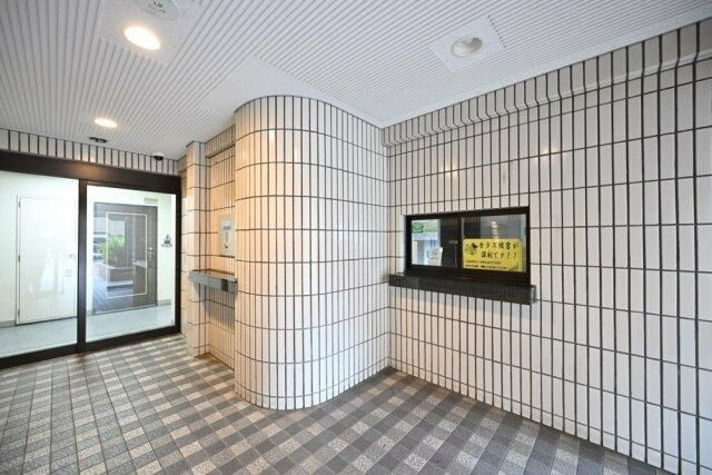 ライオンズマンション大山第６のエントランス