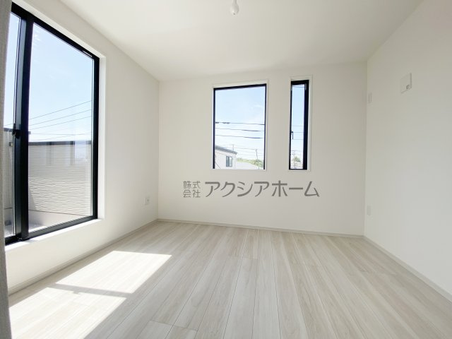 所沢市南住吉・全2棟　新築一戸建　2号棟　～3階建～の子供部屋|3階　洋室　5.7帖