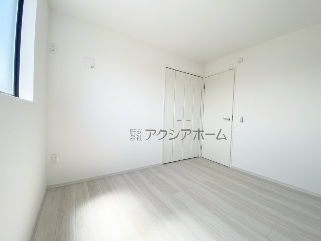 所沢市南住吉・全2棟　新築一戸建　2号棟　～3階建～の洋室|3階　洋室　5.2帖