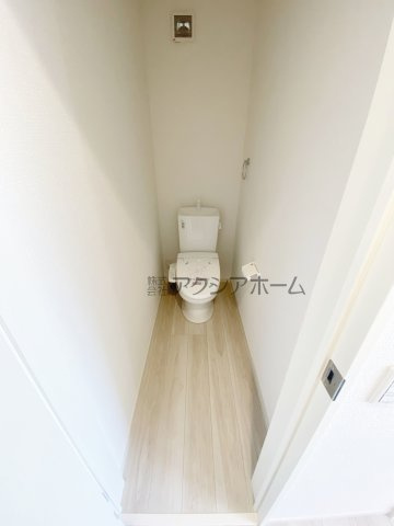 所沢市南住吉・全2棟　新築一戸建　2号棟　～3階建～のトイレ