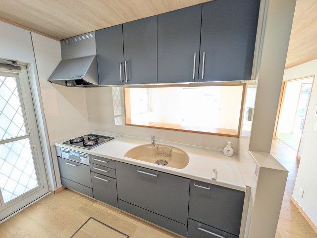 八王子市　中野町　中古戸建てのキッチン|～使い勝手の良いシステムキッチン～