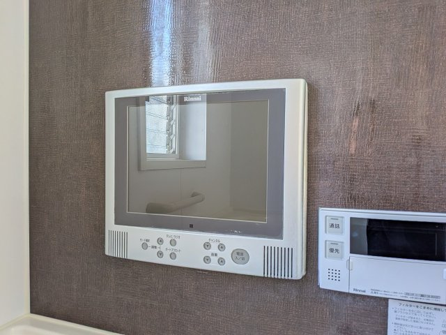 八王子市　中野町　中古戸建ての浴室|～TVモニター付インターホン　訪問者の確認に便利です～