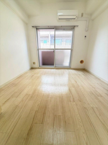 レジディア比治山公園の居間・リビング