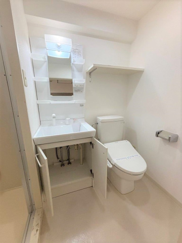 レジディア比治山公園の独立洗面台