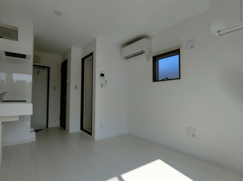 グランクオール中野新橋の居間・リビング