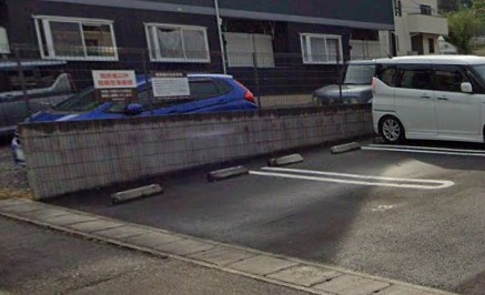 川崎市麻生区王禅寺のアパートの駐車場