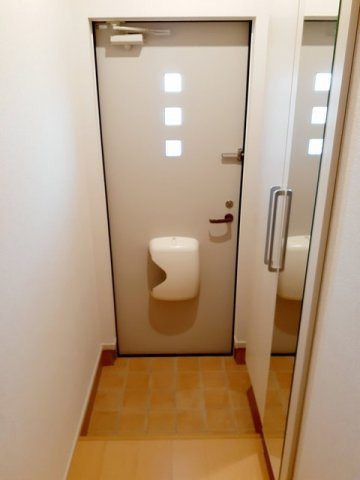 アレーズ　Ｃの玄関