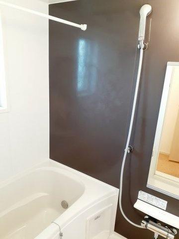 アレーズ　Ｃの浴室