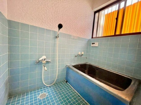 【中古】日高市高萩東中古住宅の浴室|お風呂で日々の疲れを取りましょう！