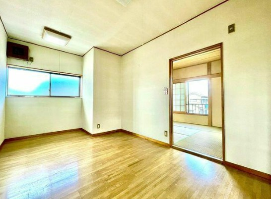 【中古】日高市高萩東中古住宅の洋室|2F 7帖洋室です！