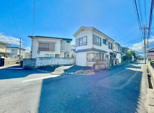 【中古】日高市高萩東中古住宅の外観|内覧すぐご案内可能です！