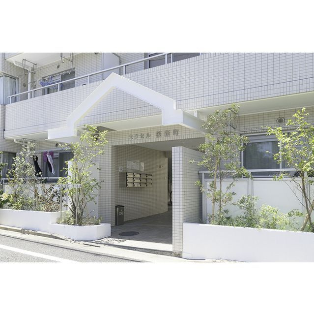 エクセル桜新町のエントランス