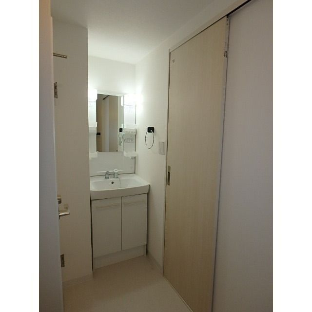 エクセル桜新町の独立洗面台