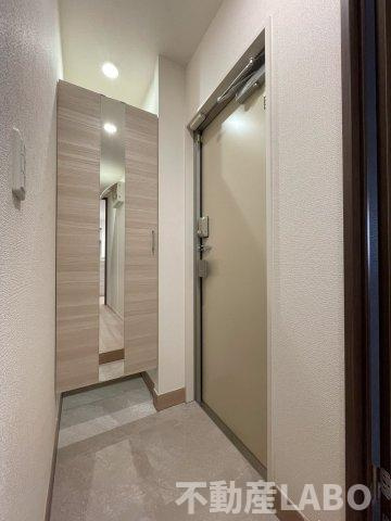 クラシスト苅田WESTの玄関