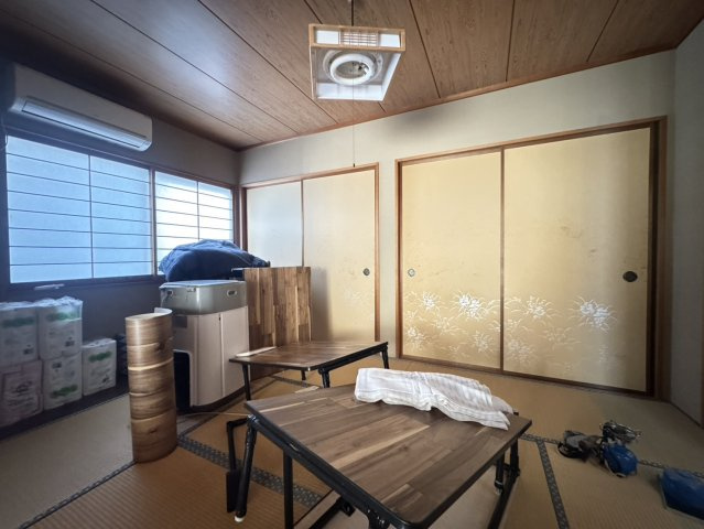 押し入れ充実×綺麗なお庭×軽量鉄骨造り　暮らしやすさ重視の5LDKの和室