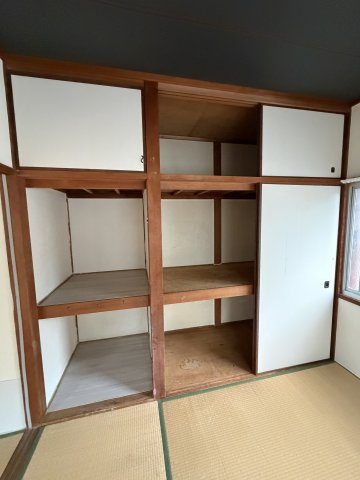 上池田２丁目戸建の収納