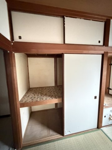 上池田２丁目戸建の収納