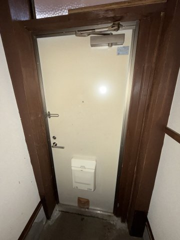 上池田２丁目戸建の玄関